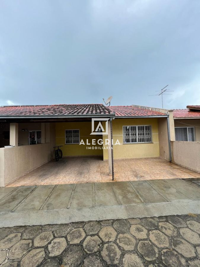 Linda Casa em Condominio Contendo 03 Dormitórios na Boneca do Iguaçu em São José dos Pinhais