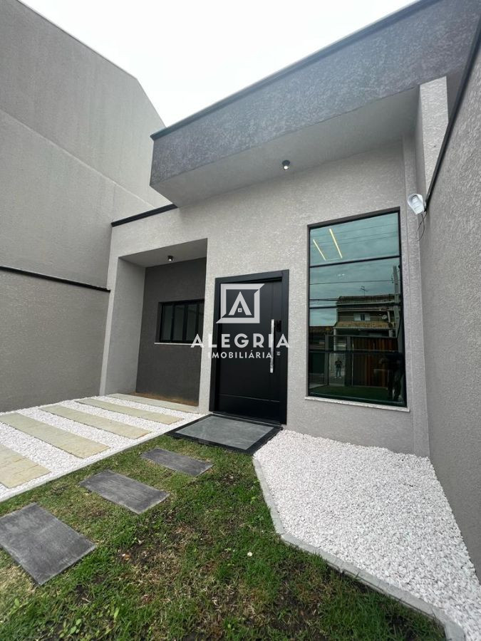 Belissima Casa Contendo 03 Dormitórios Sendo 01 Suite com Piscina e Edicula no Pedro Moro em São José dos Pinhais