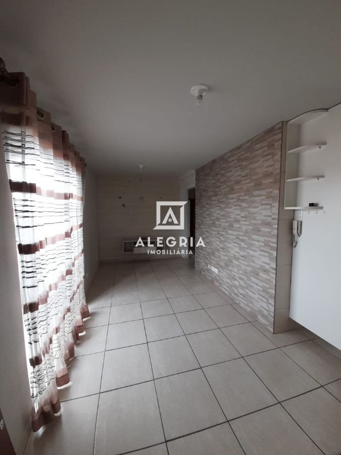 Apartamento Contendo 03 Dormitórios no Bairro Quisisana em São José dos Pinhais