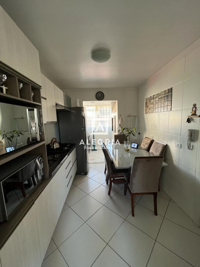 Lindo Apartamento Semi Mobiliado Contendo 02 Dormitórios no Bom Jesus em São José dos Pinhais