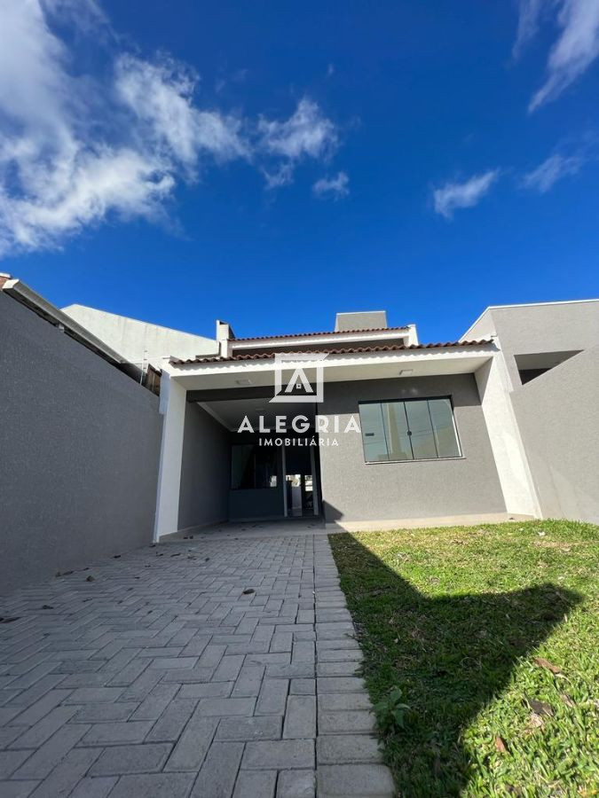 Belissima Casa Contendo 04 Dormitórios Sendo 02 Suites em São José dos Pinhais