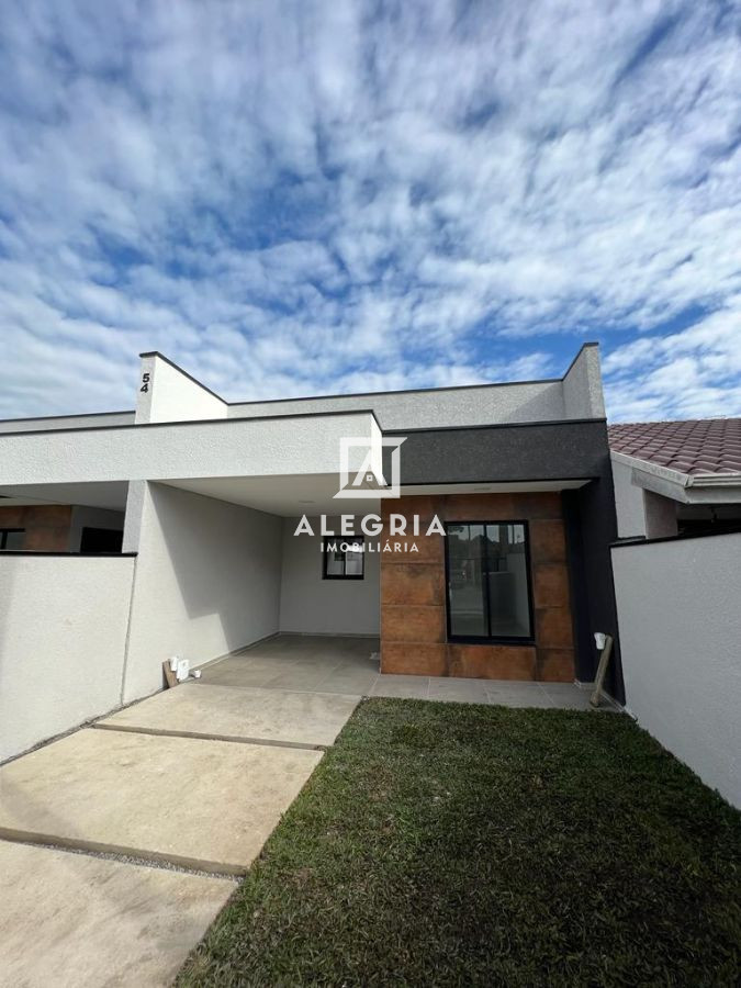 Belissima Casa Contendo 03 Dormitórios Sendo 01 Suite no Aguas Belas em São José dos Pinhais