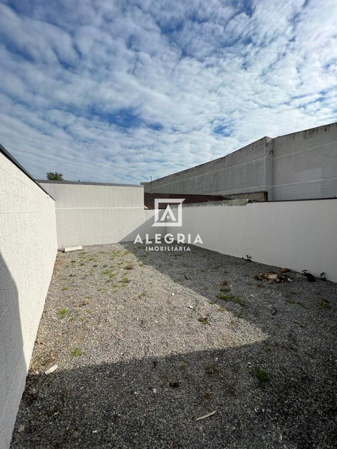 Belissima Casa Contendo 03 Dormitórios Sendo 01 Suite no Aguas Belas em São José dos Pinhais