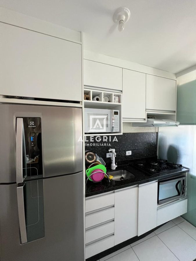 Apartamento Semi Mobiliado Contendo 02 Dormitórios na Cidade Jardim em São José dos Pinhais