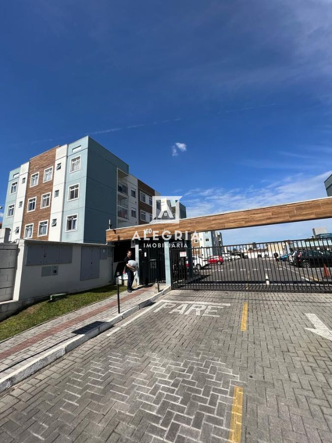 Apartamento Semi Mobiliado Contendo 02 Dormitórios na Cidade Jardim em São José dos Pinhais