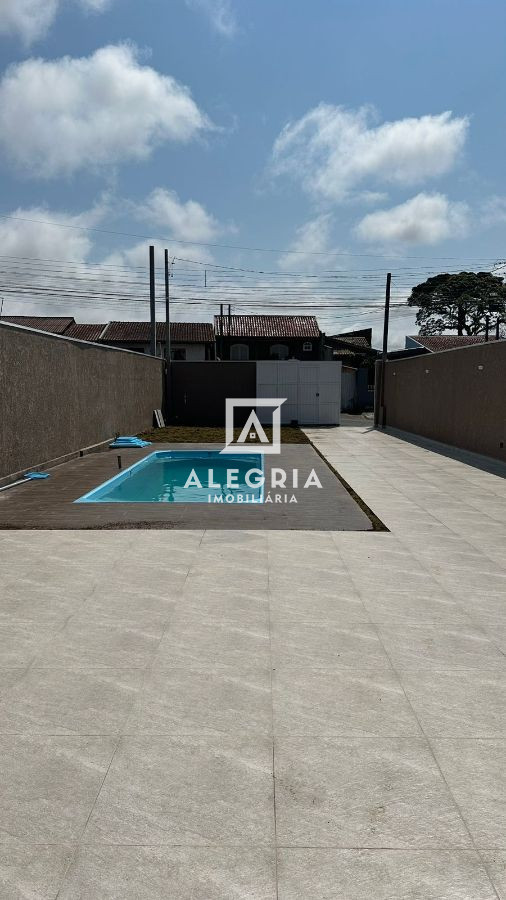 Lindo Sobrado com amplo terreno e piscina, Bairro Colonia Rio Grande em São José dos Pinhais