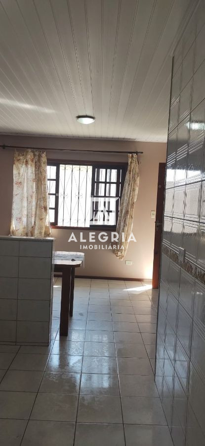 Casa Esquina Contendo 02 Dormitórios no Bairro Ouro Fino Costeira em São José dos Pinhais em São José dos Pinhais