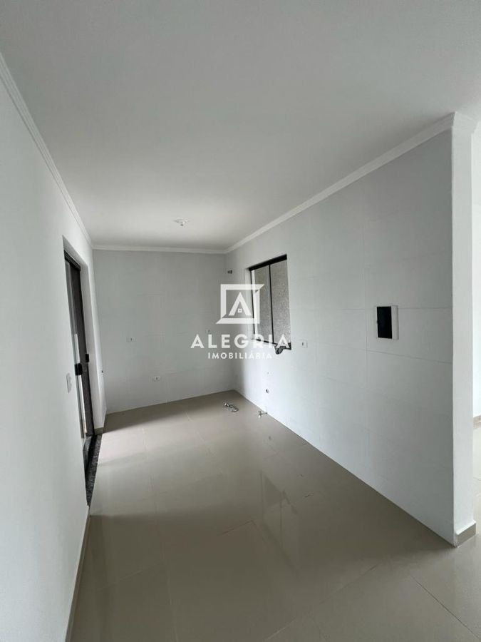 Linda Casa Com Edciula Contendo 03 Dormitórios Sendo 01 Suite no Aristocrata em São José dos Pinhais