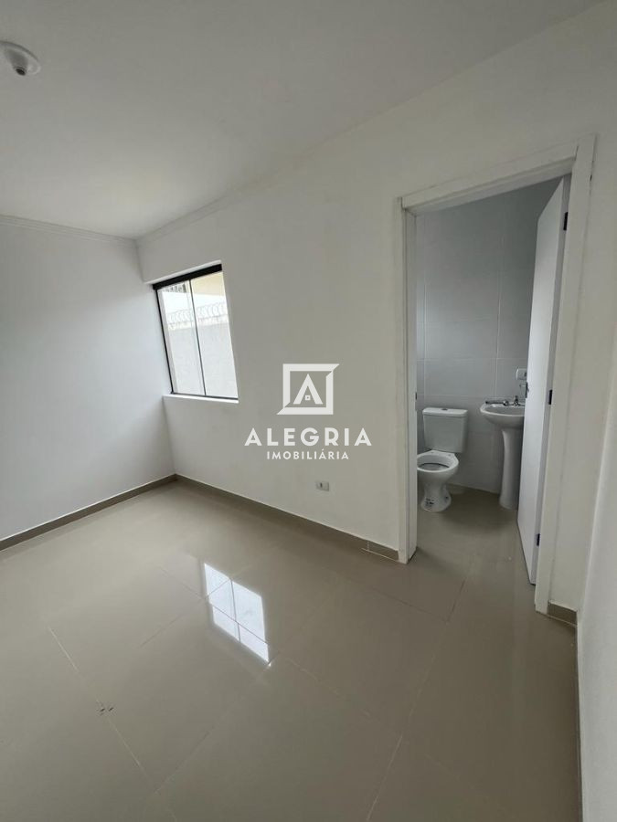 Linda Casa Com Edciula Contendo 03 Dormitórios Sendo 01 Suite no Aristocrata em São José dos Pinhais