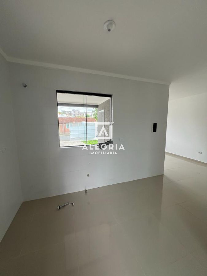 Linda Casa Com Edciula Contendo 03 Dormitórios Sendo 01 Suite no Aristocrata em São José dos Pinhais