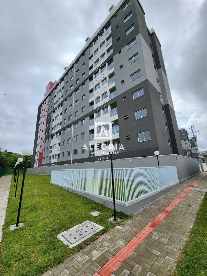 Lindo Apartamento 02 Dormitórios sendo 01 Suíte no bairro Aristocrata em São José dos Pinhais