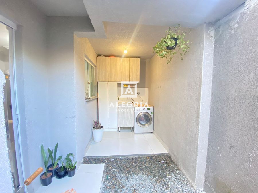 Belissimo Apartamento Terreo Com Garden Contendo 03 Dormitórios Sendo 01 Suite em São José dos Pinhais