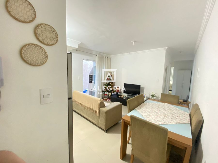 Belissimo Apartamento Terreo Com Garden Contendo 03 Dormitórios Sendo 01 Suite em São José dos Pinhais