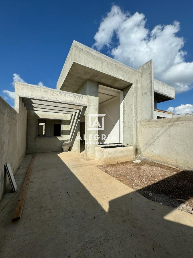 Belissima Casa Contendo 03 Dormitórios Sendo 01 Suite no Barro Preto em São José dos Pinhais