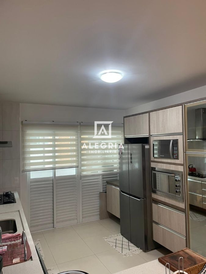 Lindo Apartamento no Centro, Apenas 2 Quadras do Shopping São José em São José dos Pinhais