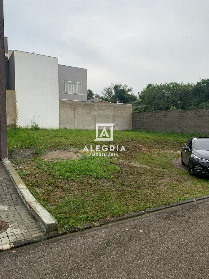 Ótimo terrreno no condominio Foggiatto no bairro Costeira em São José dos Pinhais