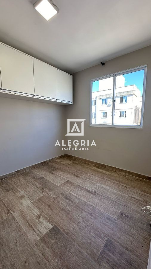 Lindo Apartamento Semi Mobiliado Contendo 02 Dormitórios na Colonia Rio Grande em São José dos Pinhais