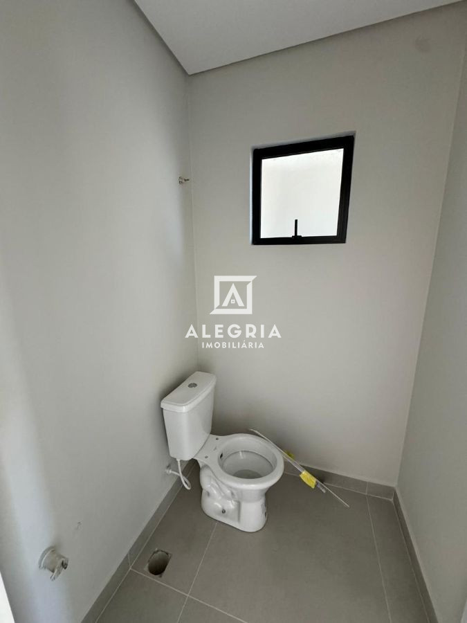 Belissimo Sobrado em Condominio Fechado Contendo 03 Dormitórios Sendo 01 Suite na Costeira em São José dos Pinhais