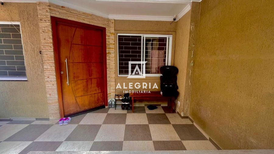 Linda Casa semi mobiliada no bairro Bairro Parque em São José dos Pinhais