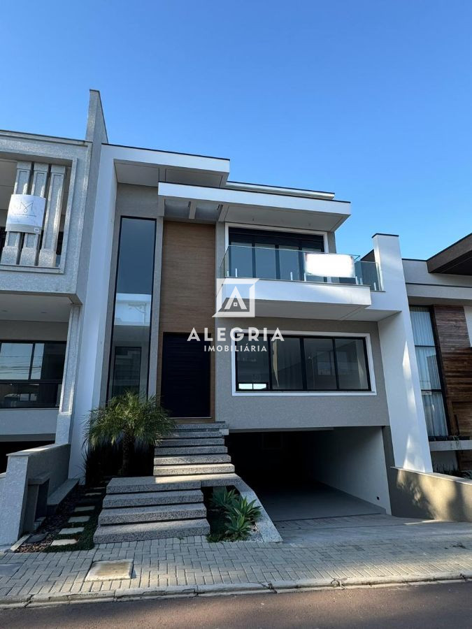 Sobrado Triplex de Alto Padrão em condominio fechado no bairro Braga em São José dos Pinhais