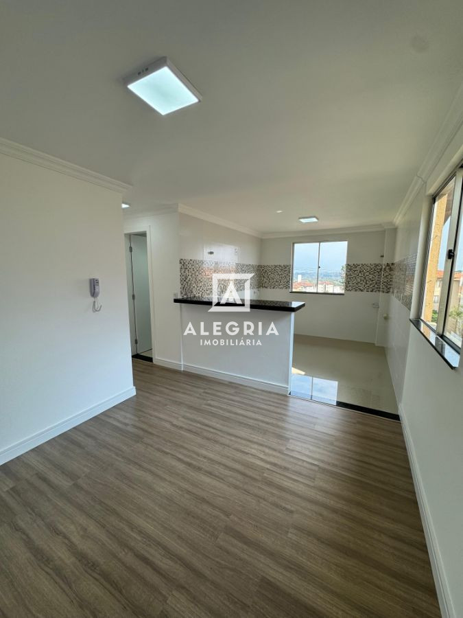 Apartamento a venda no Bairro Colônia Rio Grande em São José dos Pinhais