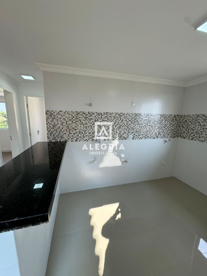 Apartamento a venda no Bairro Colônia Rio Grande em São José dos Pinhais