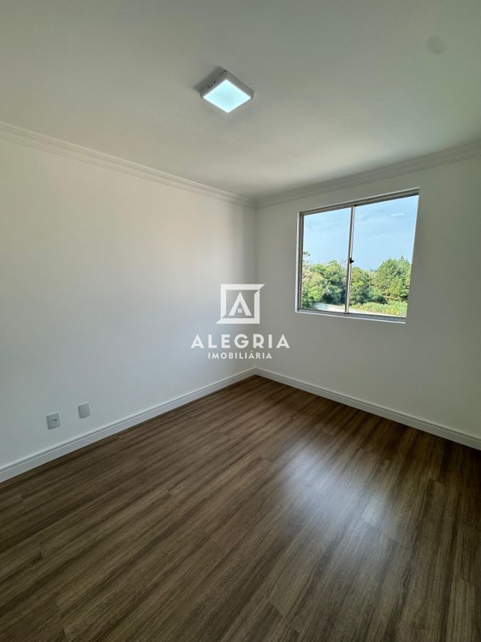 Apartamento a venda no Bairro Colônia Rio Grande em São José dos Pinhais
