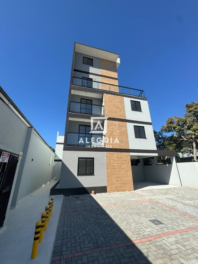 Lindo Apartamento Contendo 03 Dormitórios Sendo 01 Suite na Boneca do Iguaçu em São José dos Pinhais