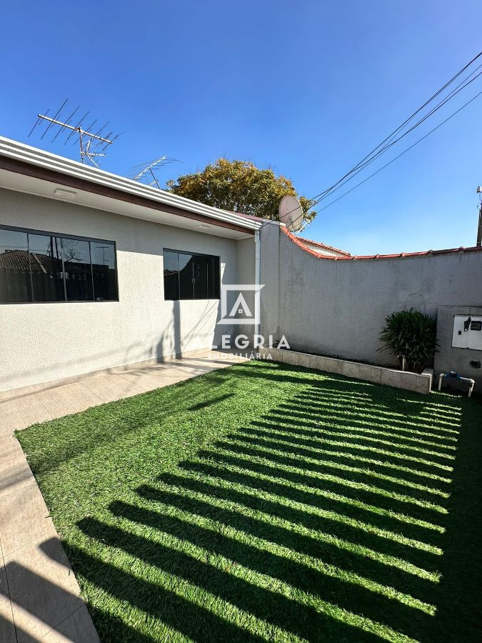 Linda casa 3 dormitórios sendo 1 suíte em São José dos Pinhais