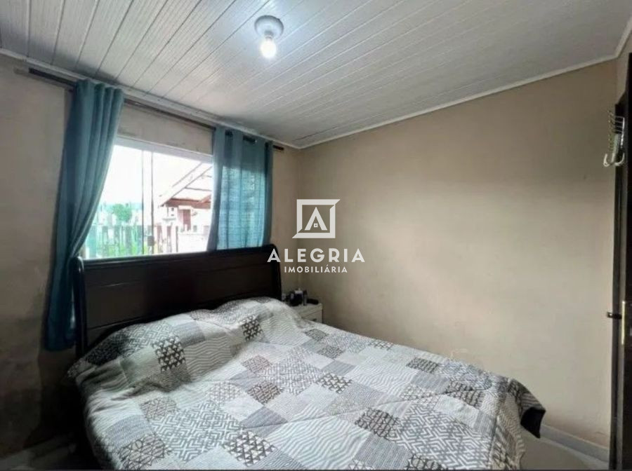 Linda Casa no Bairro Colonia Rio Grande em São José dos Pinhais