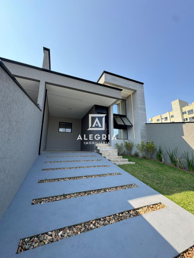 Belissima Casa com Edicula Contendo 03 Dormitórios Sendo 01 Suite na Cidade Jardim em São José dos Pinhais