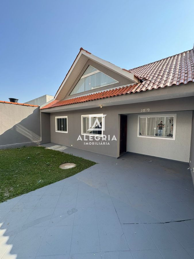 Linda Casa Com Atico No Bom Jesus em São José dos Pinhais