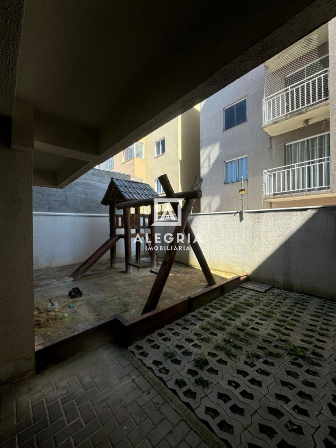 Lindo Apartamento Com Cozinha Planejada Contendo 02 Dormitórios no Afonso Pena em São José dos Pinhais