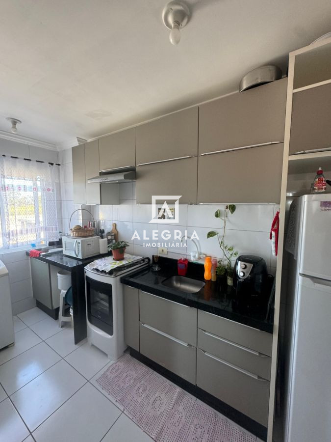 Lindo Apartamento Com Cozinha Planejada Contendo 02 Dormitórios no Afonso Pena em São José dos Pinhais