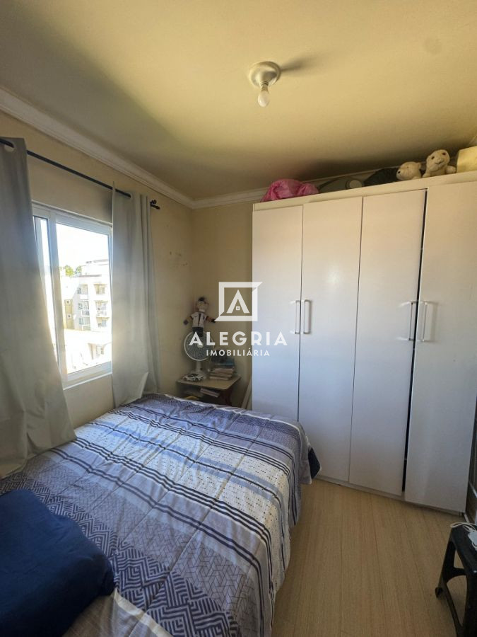 Lindo Apartamento Com Cozinha Planejada Contendo 02 Dormitórios no Afonso Pena em São José dos Pinhais