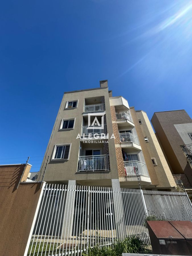 Lindo Apartamento Com Cozinha Planejada Contendo 02 Dormitórios no Afonso Pena em São José dos Pinhais