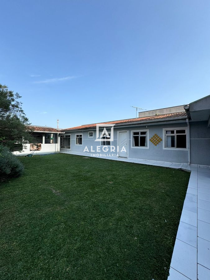 Linda Casa SOZINHA NO TERRENO no Afonso Pena em São José dos Pinhais