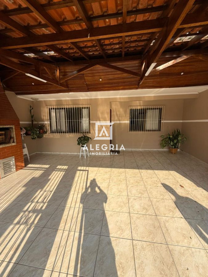Linda Casa Semi mobiliada no Bairro Jardim Cruzeiro em São José dos Pinhais