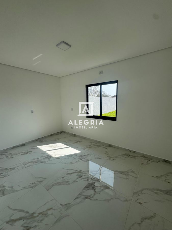 Linda Casa Contendo 03 Dormitórios Sendo 01 Suite no São Marcos em São José dos Pinhais