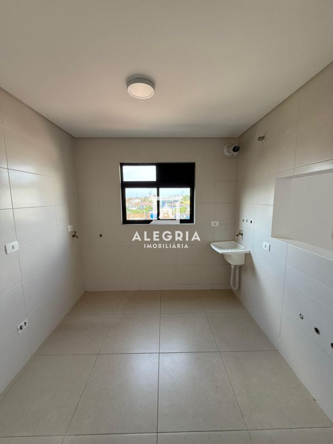 Lindo Apartamento Contendo 02 Dormitórios Sendo 01 Suite no Centro em São José dos Pinhais