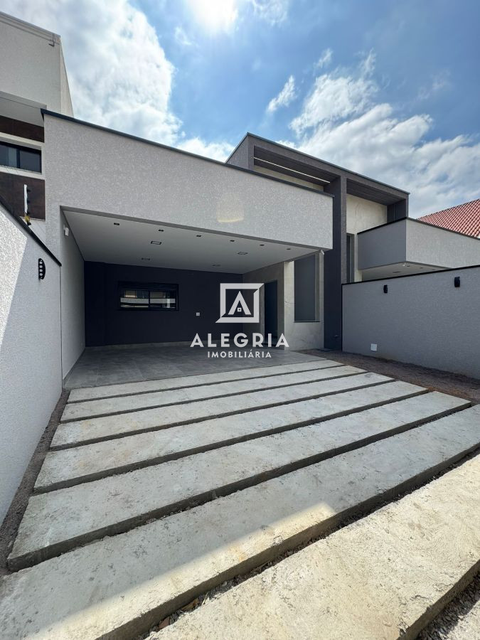 Linda Casa 3 Quartos com Suite e Amplo espaço de Terreno em São José dos Pinhais