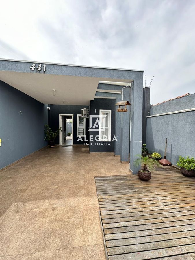 Linda casa 3 quartos sendo 1 suite em São José dos Pinhais