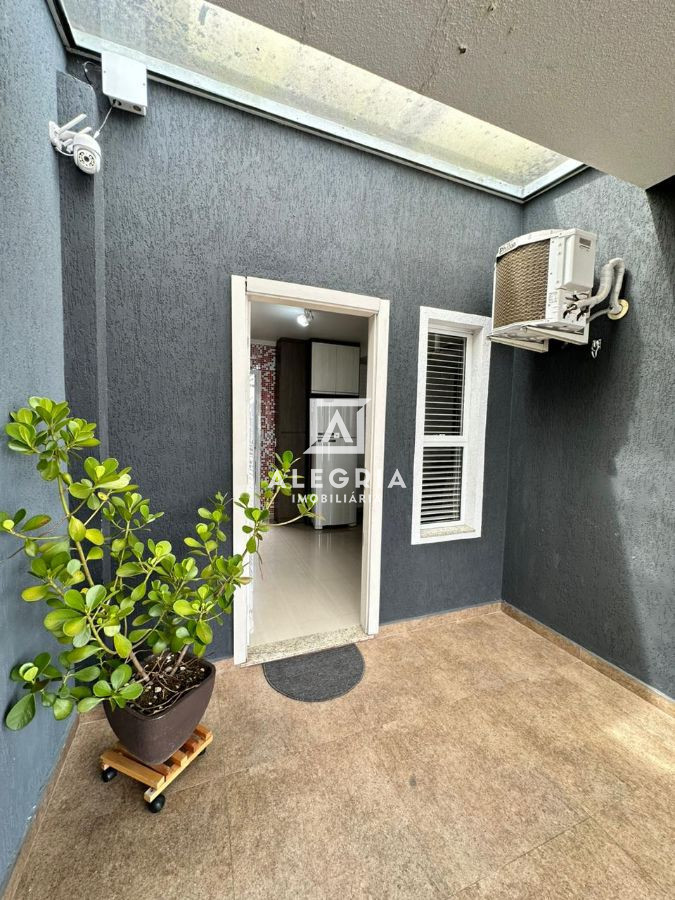 Linda casa 3 quartos sendo 1 suite em São José dos Pinhais