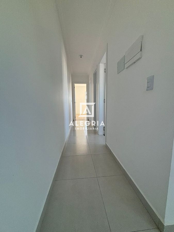 Lindo Apartamento Contendo 03 Dormitórios no Cruzeiro em São José dos Pinhais