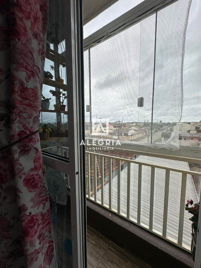 Lindo Apartamento Semi Mobiliado no Bairro Ipê em São José dos Pinhais