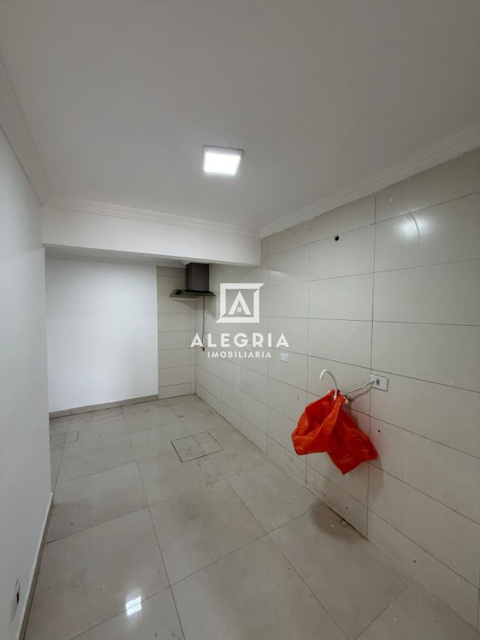 Linda Casa em Condominio Fechado Contendo 03 Dormitórios na Colonia Rio Grande em São José dos Pinhais