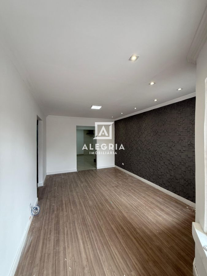 Linda Casa em Condominio Fechado Contendo 03 Dormitórios na Colonia Rio Grande em São José dos Pinhais