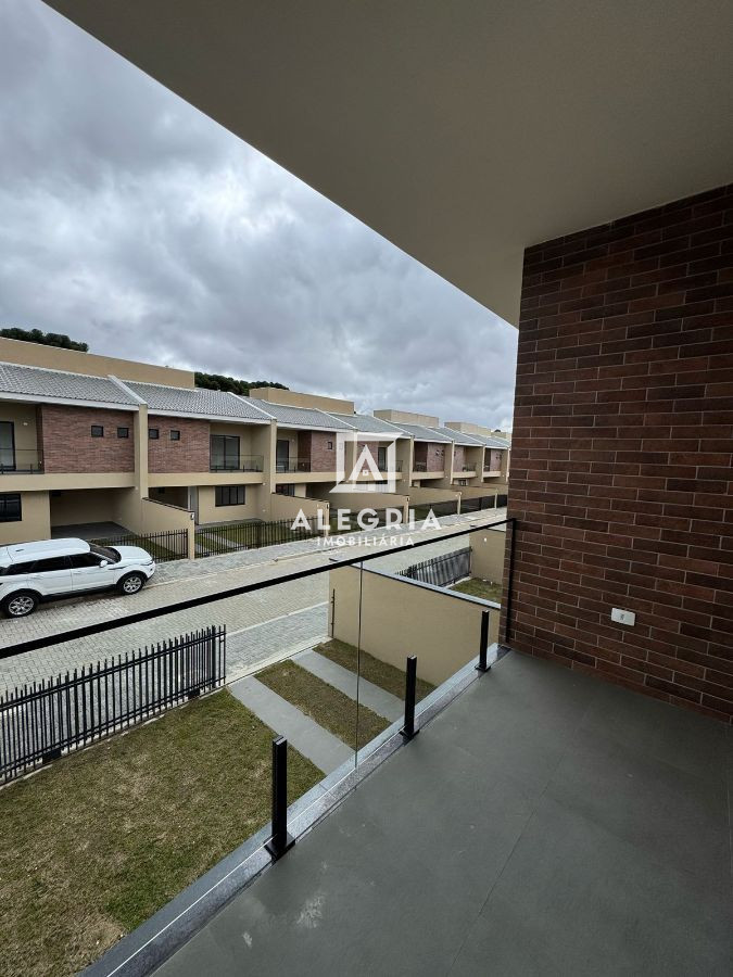 Sobrado em Condominio Fechado Contendo 03 Dormitórios Sendo 01 Suite no Ouro Fino em São José dos Pinhais