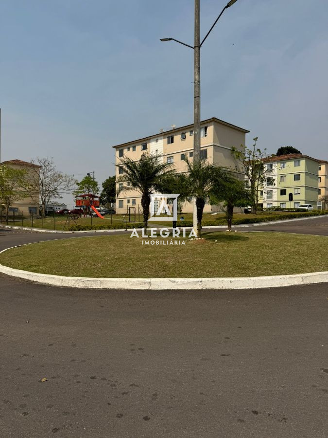 Lindo Apartamento no Condominio Viver Bosque no Bairro Afonso Pena em São José dos Pinhais