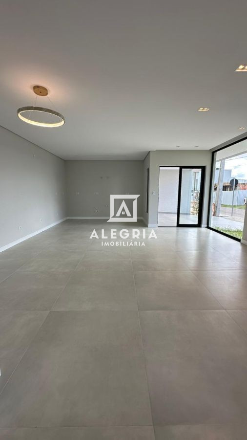 Belissimo Sobrado Contendo 03 Dormitórios Sendo 01 Suite com Closet e Hidro no Residencial Fogiatto em São José dos Pinhais